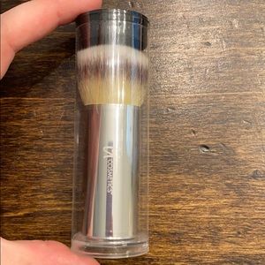 NIB It Cosmetics Complexion Perfection Buki